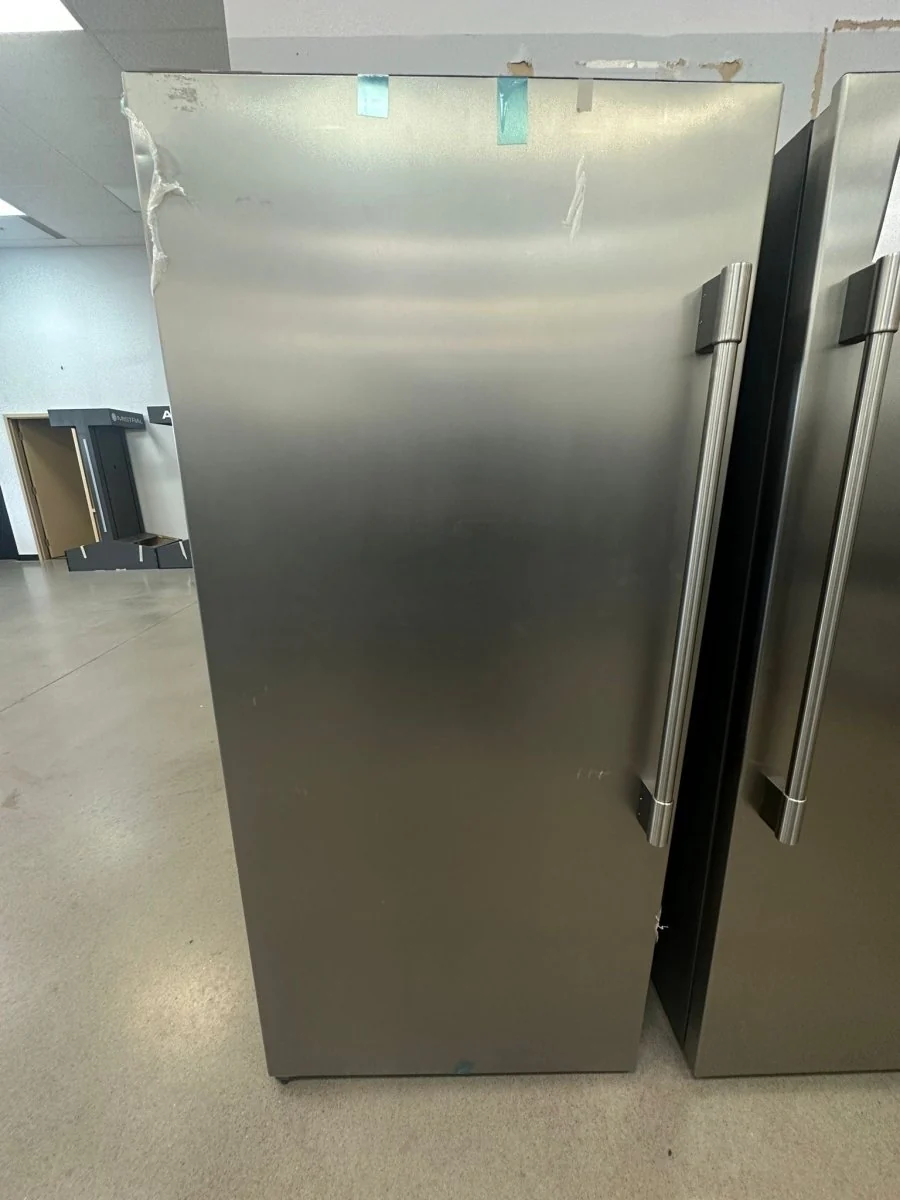 FPFU19F8WF - FREEZERS - Frigidaire Professional - Stainless steel - Open Box - Image 4