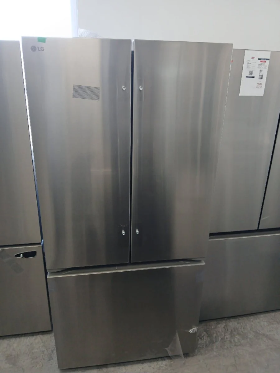 LF21G6200S - REFRIGERATORS - LG - French 3-Door - Stainless Steel - Open Box - Image 3